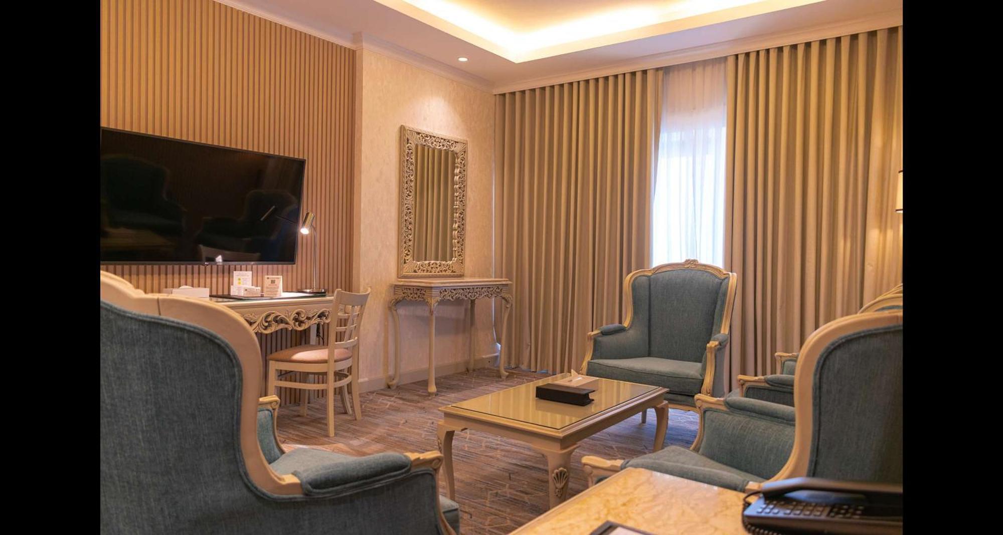 Best Western Plus Jeddah Hotel Madinah Road Exterior photo